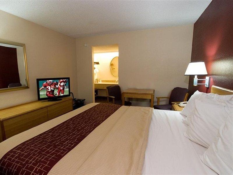 Bay Inn On Busch Tampa Bagian luar foto