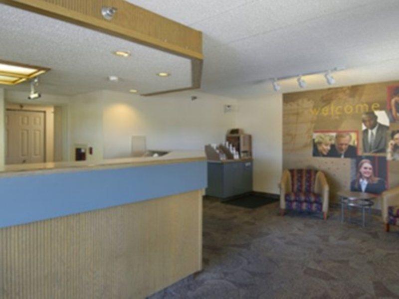 Bay Inn On Busch Tampa Bagian luar foto
