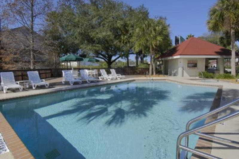 Bay Inn On Busch Tampa Bagian luar foto